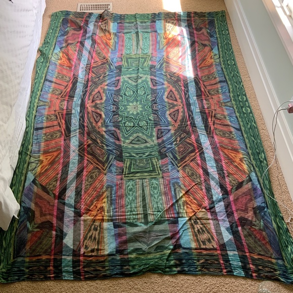 Urban Outfitters Home - Tapestry - Picture 2 of 3